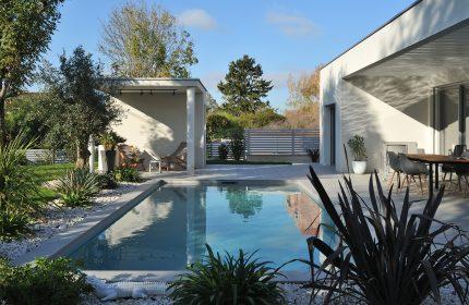 Maison d'architecte est lyonnais - pool house